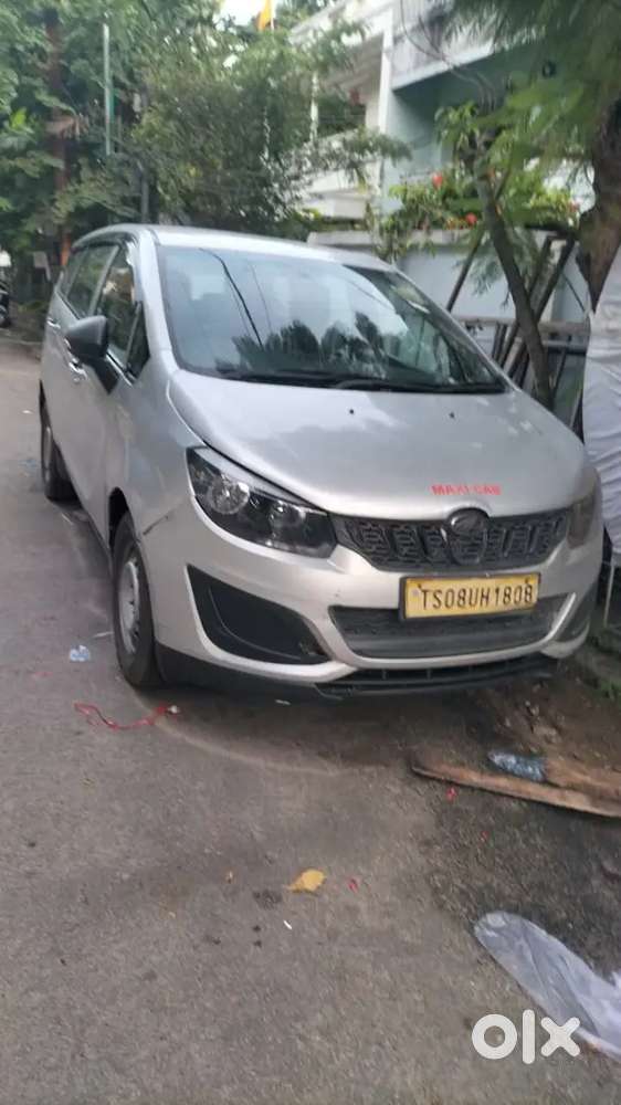 Mahindra Marazo