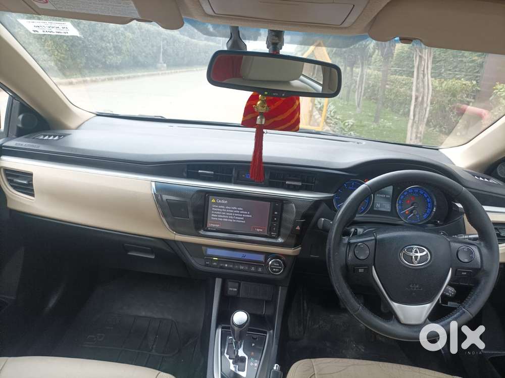 Toyota Corolla Altis 2013-2017 Vl At, 2015, Petrol