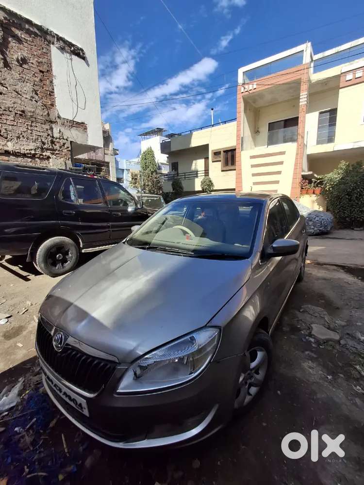 Skoda Rapid 2012 Diesel 6000 Km Driven
