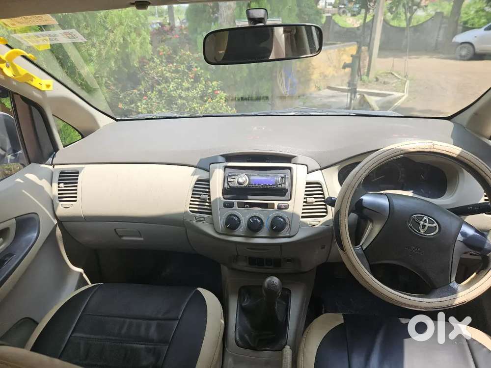 Toyota Innova 2.5 G 2013