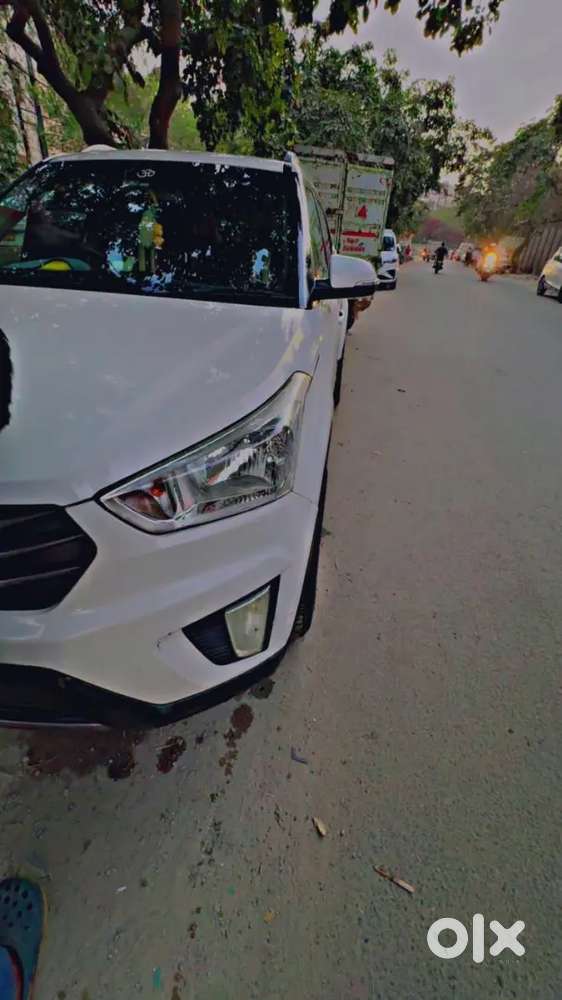 Hyundai Creta Petrol 2016 Year With 18 Inche Alloy Wheels And Power Bo