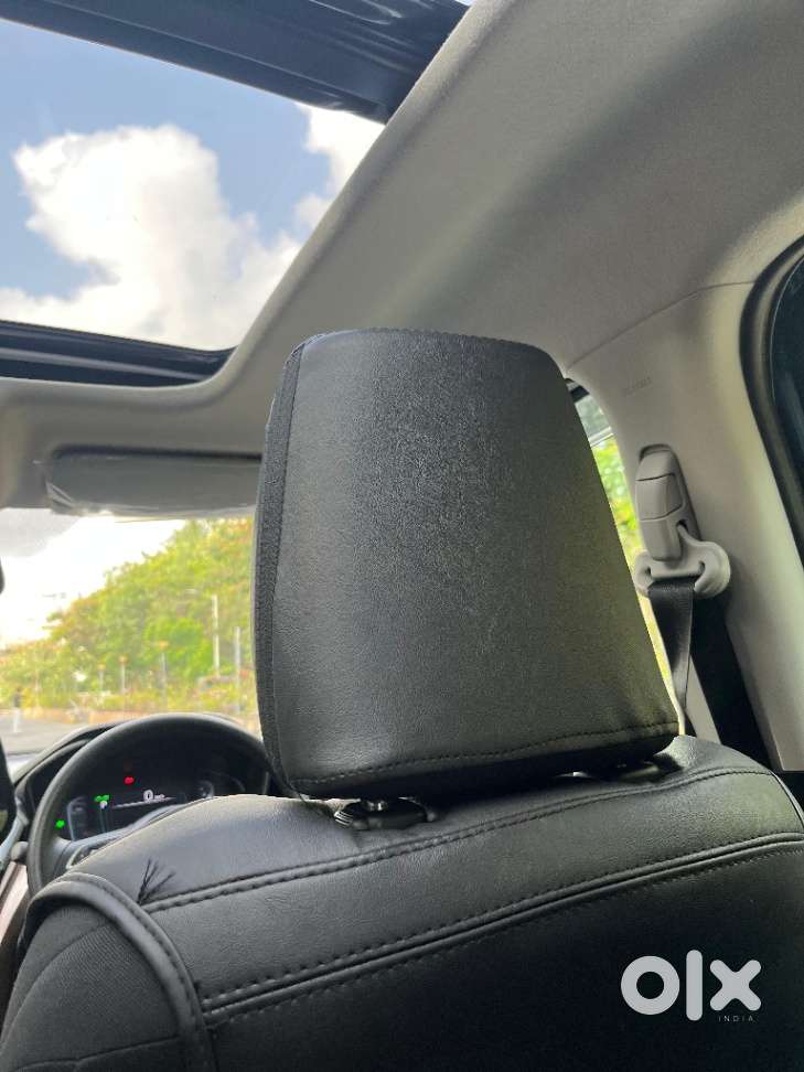 Maruti Suzuki Grand Vitara 1.5 Zeta Plus Intelligent Hybrid Ecvt, 20..