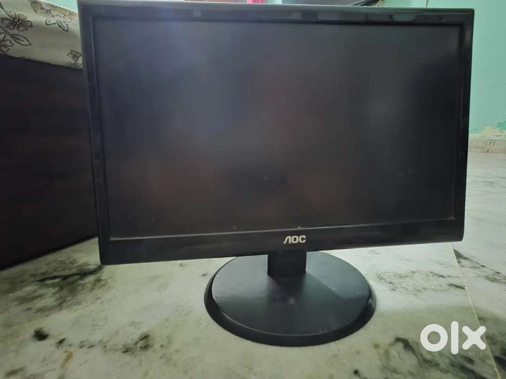 AOC 18.5 inch LED Monitor &ndash; Working Condition