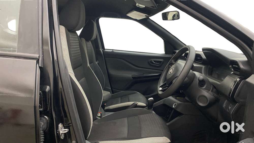 Nissan Magnite Kuro Edition 1.0 Turbo Petrol Cvt, 2023, Petrol