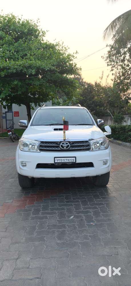 Toyota Fortuner, 2010, Diesel