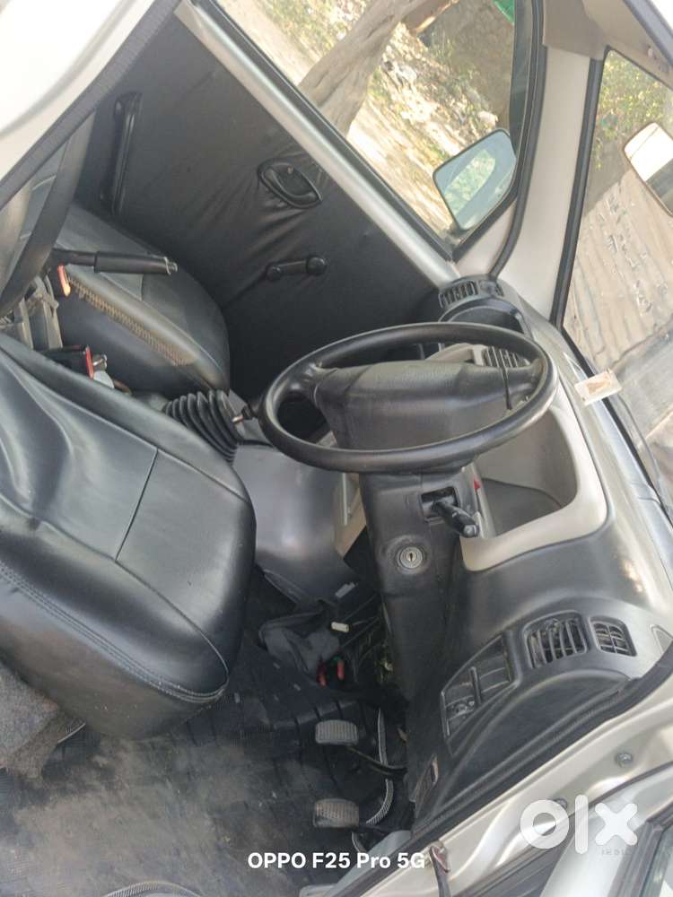 Maruti Suzuki Eeco 5 Seater Standard, 2017, Petrol