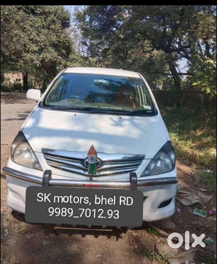 Toyota Innova 2004-2011 2.5 G4 Diesel 8-seater, 2010, Diesel