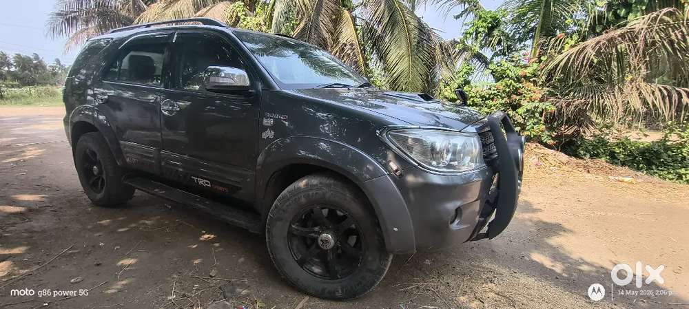 Toyota Fortuner 2010 Diesel Well Maintained & Ready To Drive
