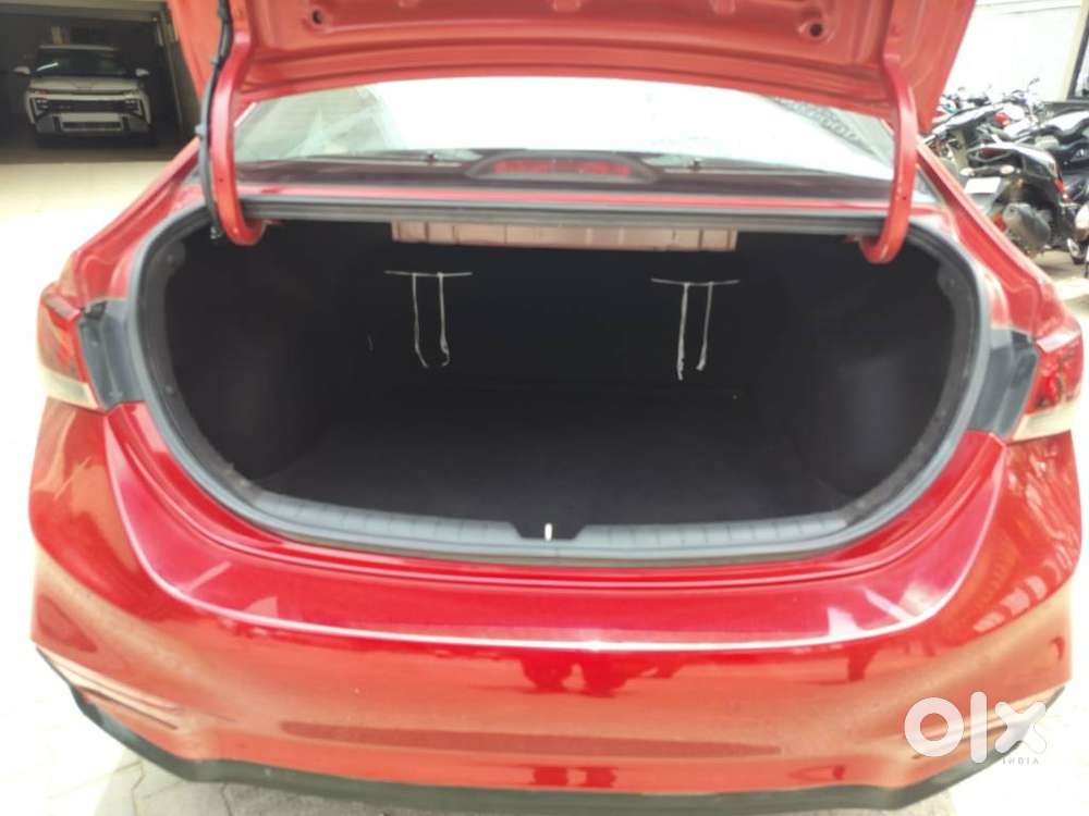 Hyundai Verna 1.6 Sx (o) Vtvt At, 2019, Petrol
