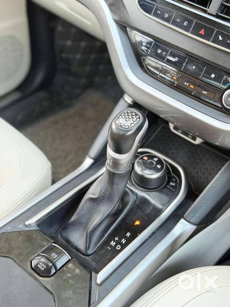 Tata Safari, 2021, Diesel