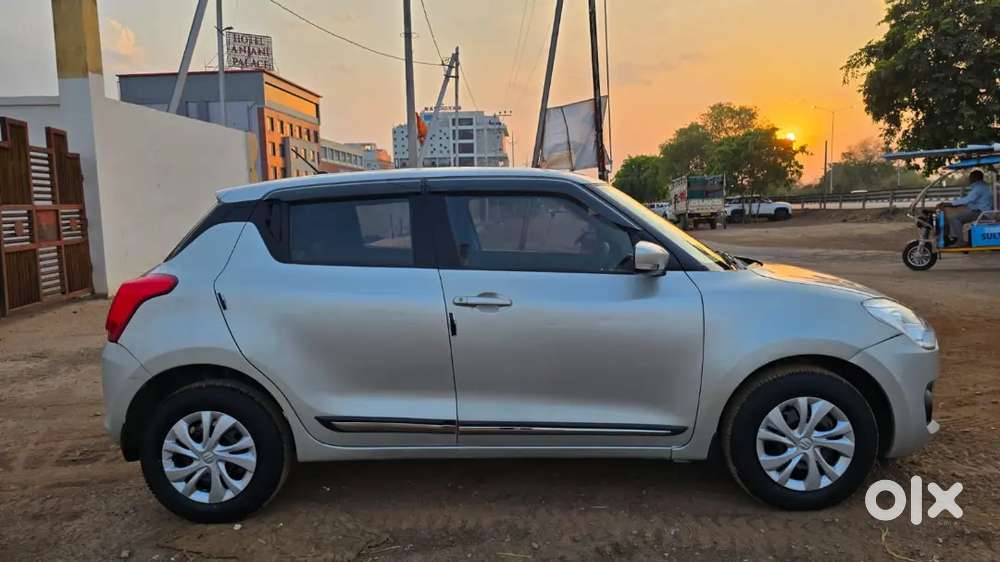 Maruti Suzuki Swift Vxi 2018