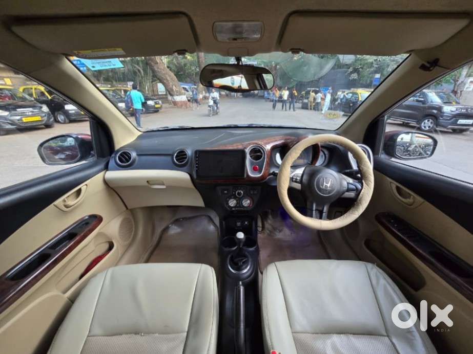 Honda Mobilio 1.5 V I-vtec, 2014, Cng & Hybrids