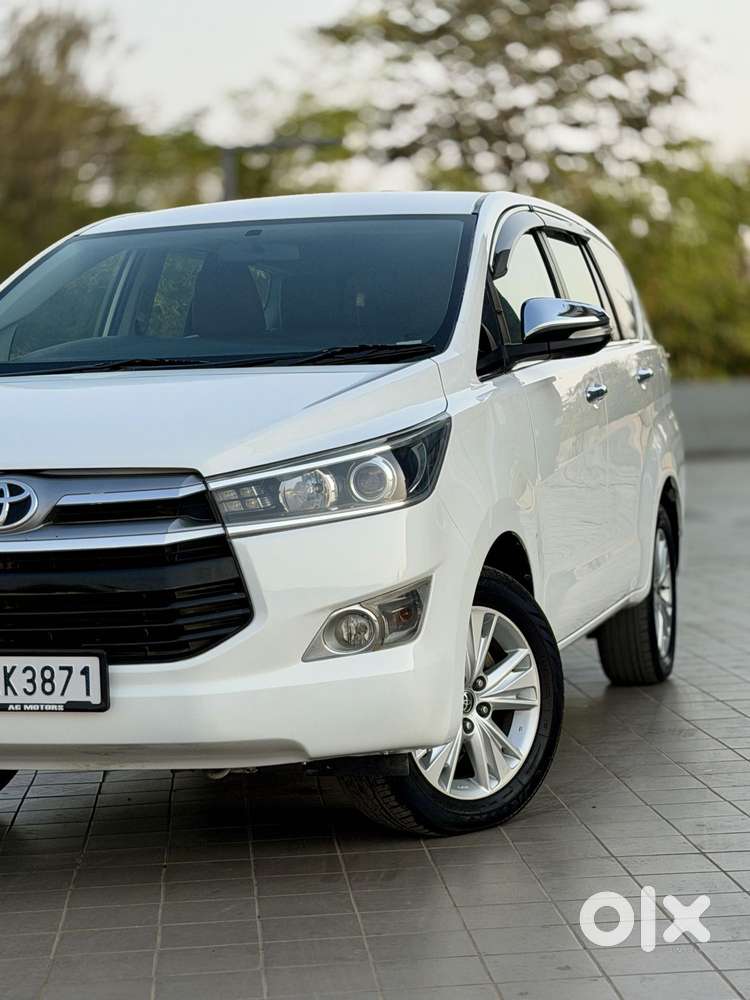 Toyota Innova Crysta 2.7 Zx At, 2016, Diesel