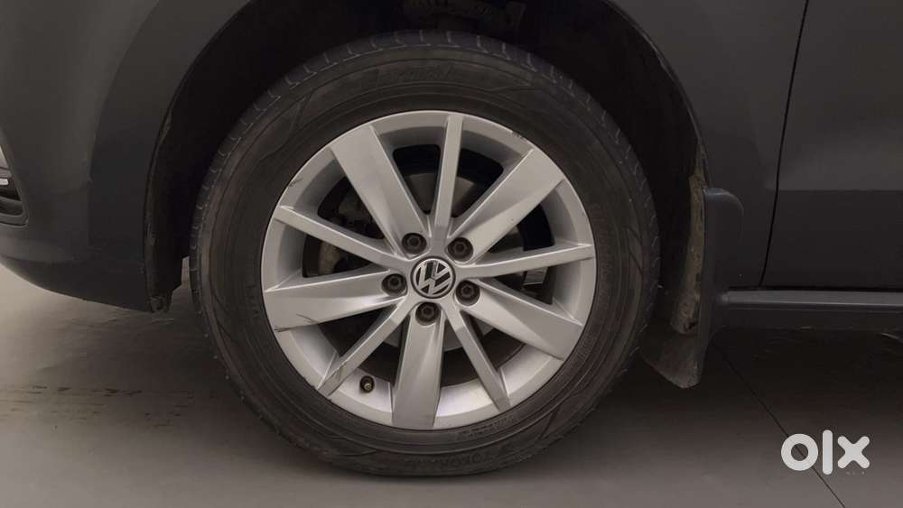 Volkswagen Polo 2009-2013 Petrol Highline 1.2l, 2015, Petrol