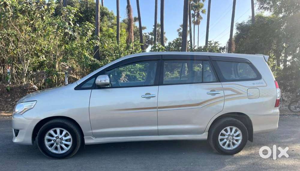 Toyota Innova 2012-2013 2.5 Vx (diesel) 8 Seater Bs Iv, 2012, Diesel