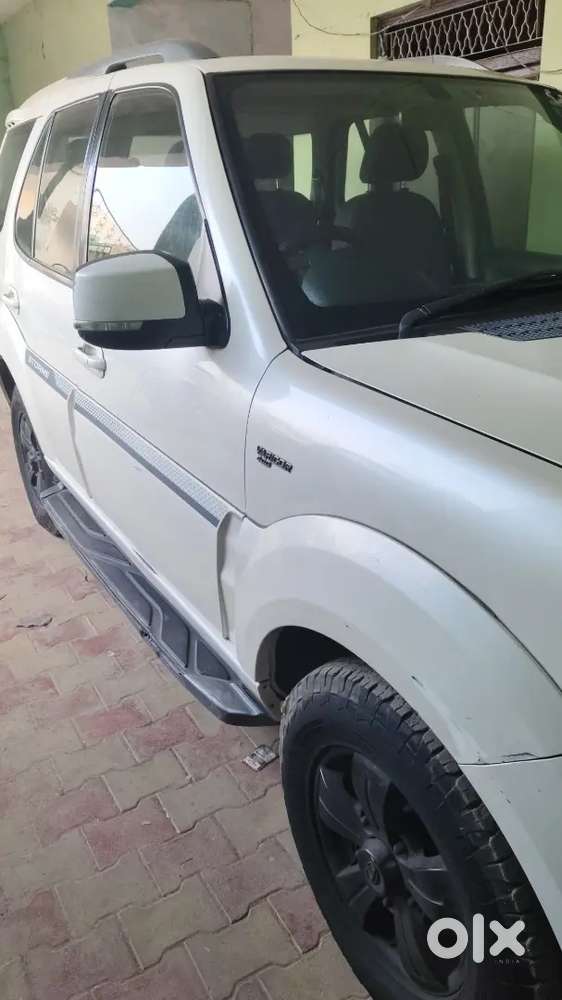 Tata Safari Storme 2017