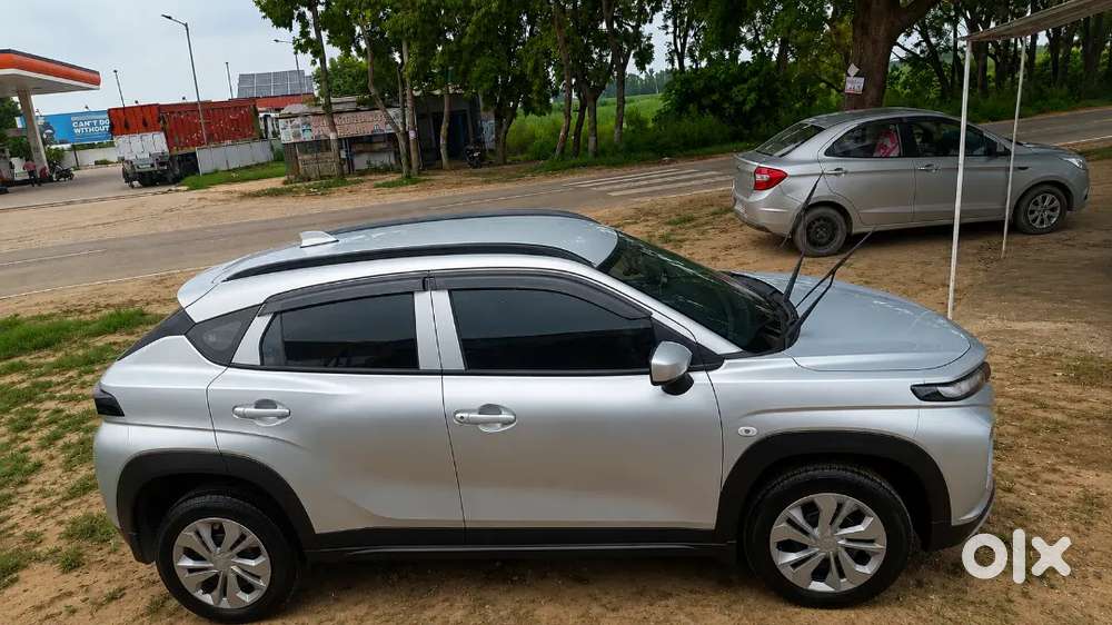 2026 Maruti Fronx Sigma 1.2 Petrol  Only 5,200 Km  Splendid Silver
