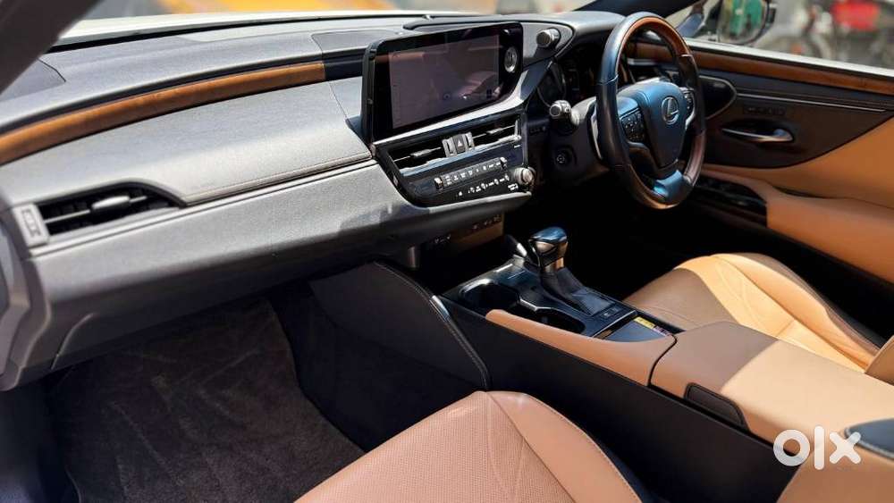Lexus Es 300h, 2023, Petrol