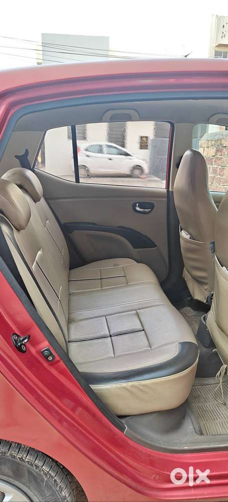 Hyundai I10 Sportz 2011