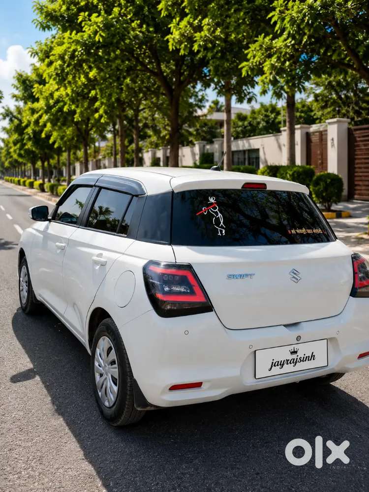 Maruti Suzuki Swift Vxi 2025