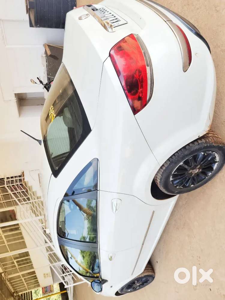 Fiat Linea Emotion  Diesel 2015