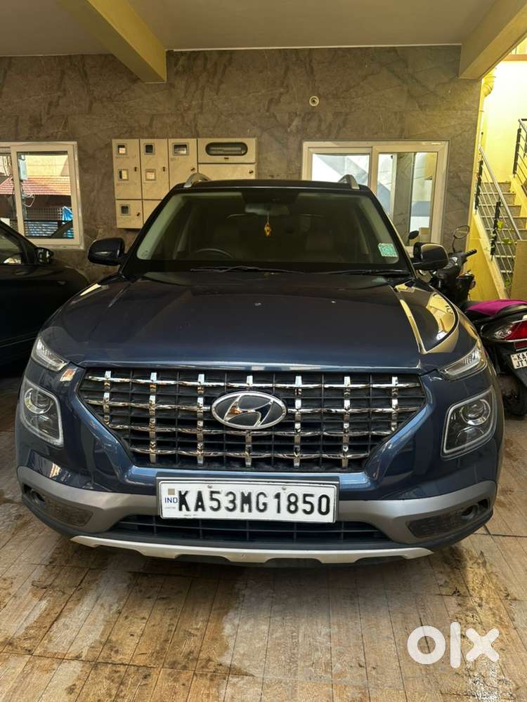 Hyundai Venue Petrol 2019