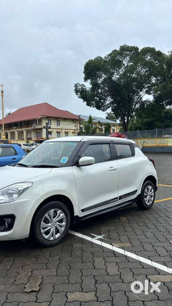 2022 Maruti Suzuki Swift Ags  Low Km  Excellent Condition