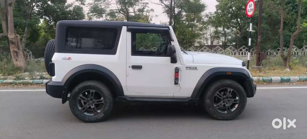 Thar Lx 4*2 Diesel Mt 2024, Ist Owners, 25,000 Kmrun On Companyrecord.
