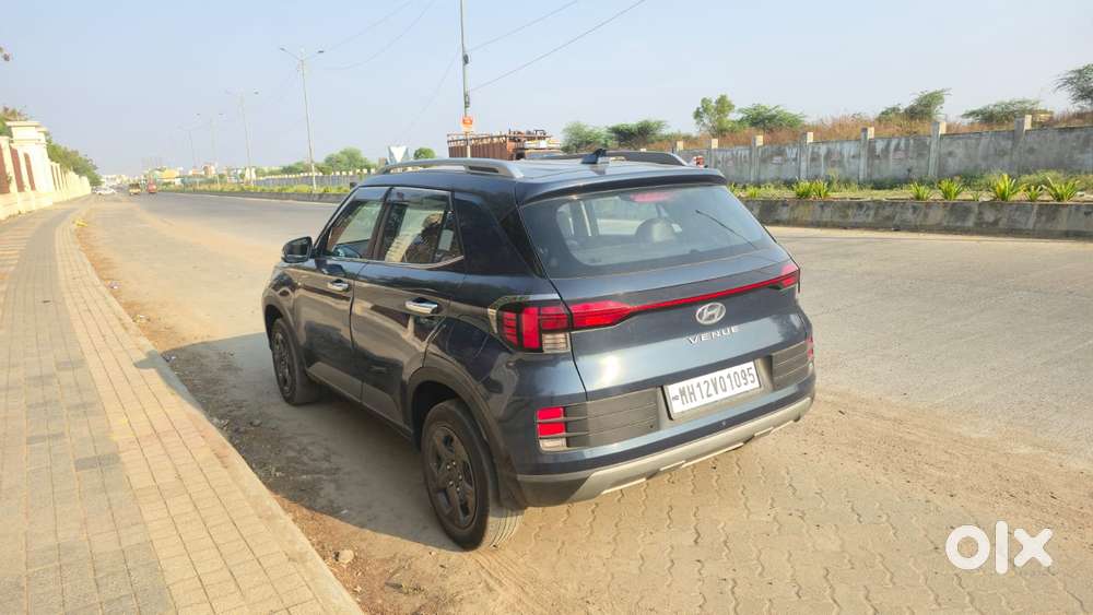 Hyundai Venue 1.2 S Plus, 2023, Petrol
