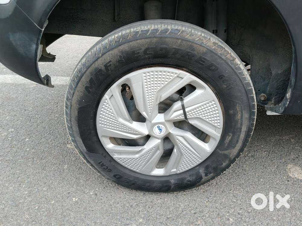 Renault Triber Rxt, 2023, Petrol