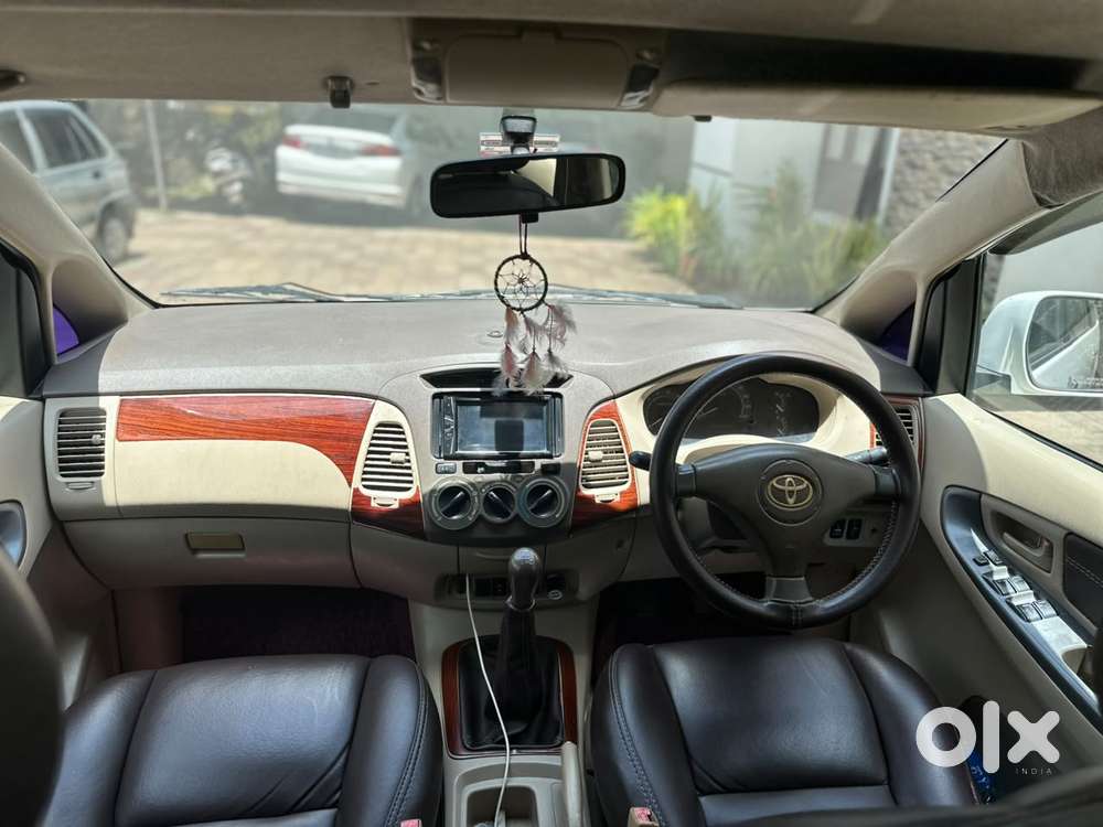 Toyota Innova 2.5 G (diesel) 8 Seater, 2006, Diesel