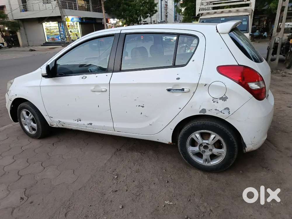 Hyundai I20 2011 Diesel 120000 Km Driven