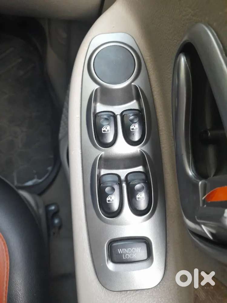 Hyundai Accent ( Petrol + Cng )