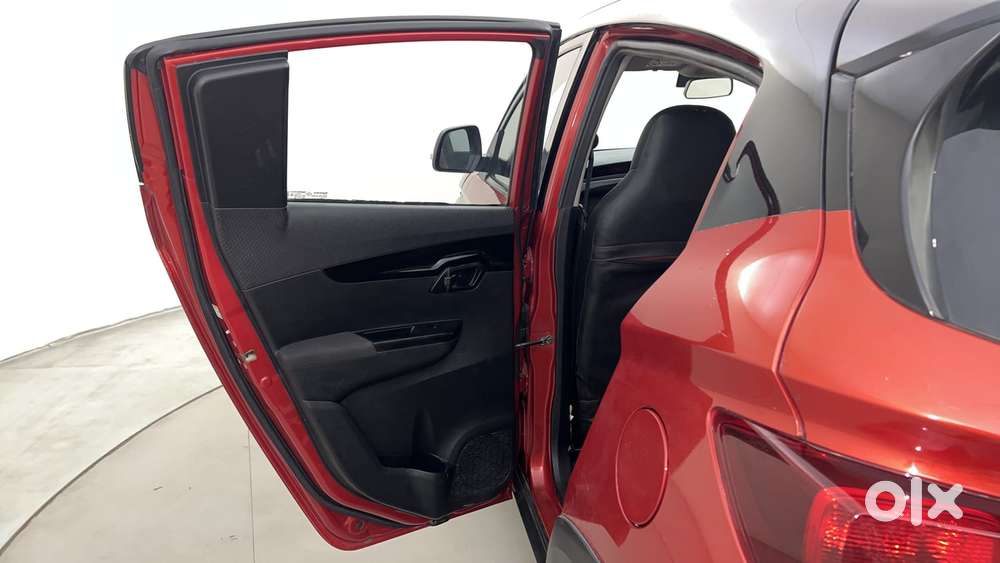 Mahindra Kuv100 Nxt 1.2 K8 Diesel 6 Str Dual Tone, 2018, Diesel