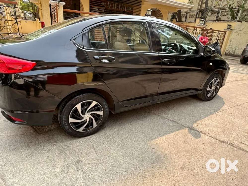 Honda City 1.5 V Petrol