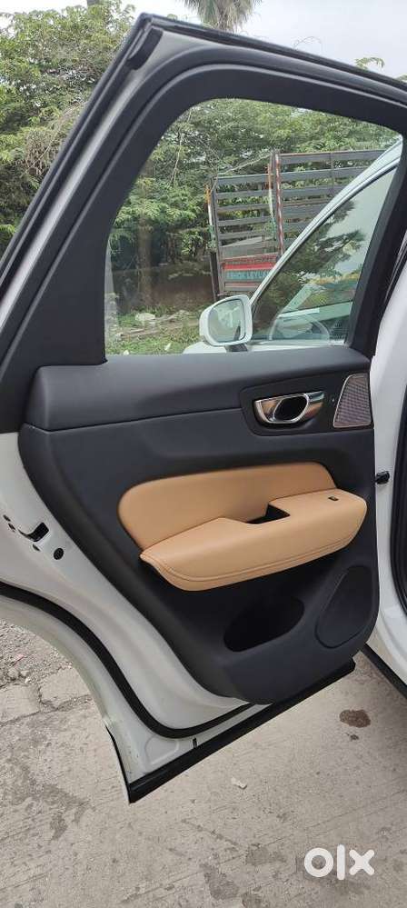 Volvo Xc60 D5 Inscription, 2021, Diesel