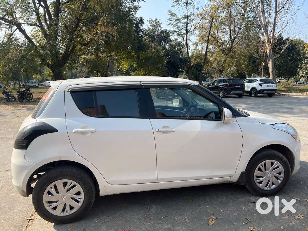Maruti Suzuki Swift 2016