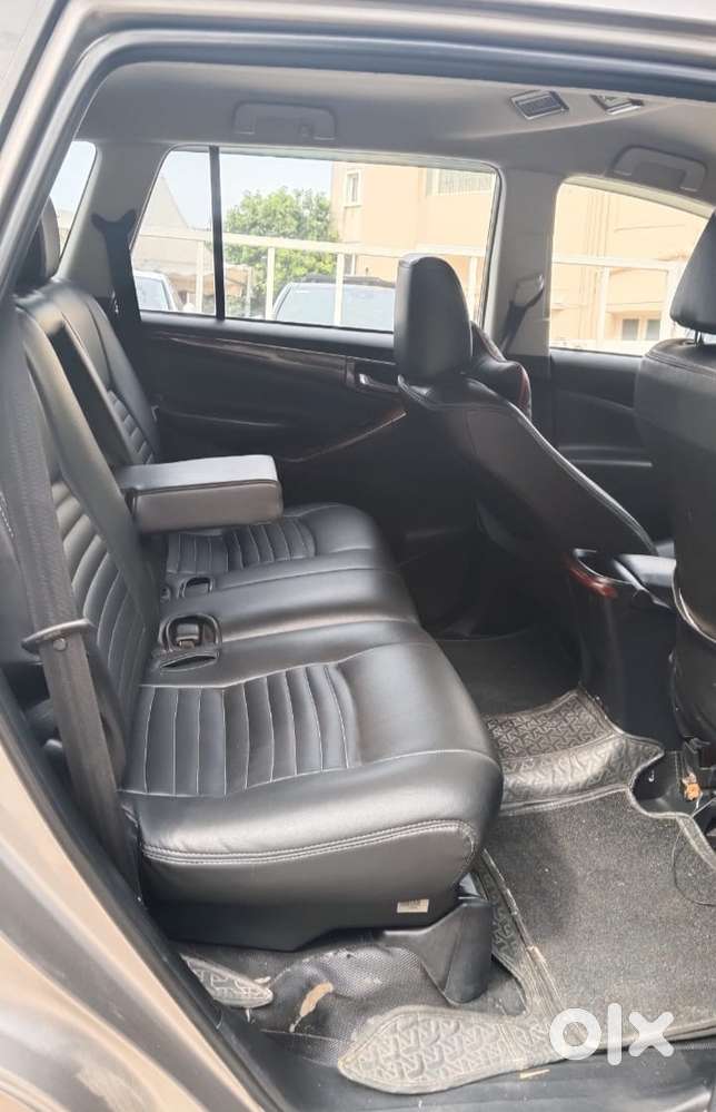 Toyota Innova Crysta