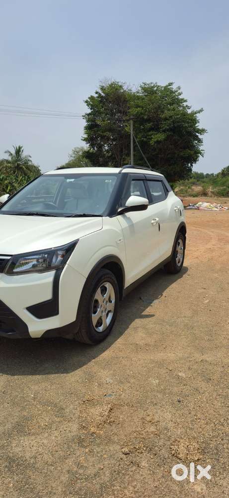 Mahindra Xuv300 1.2 W6 Amt Petrol, 2022, Petrol