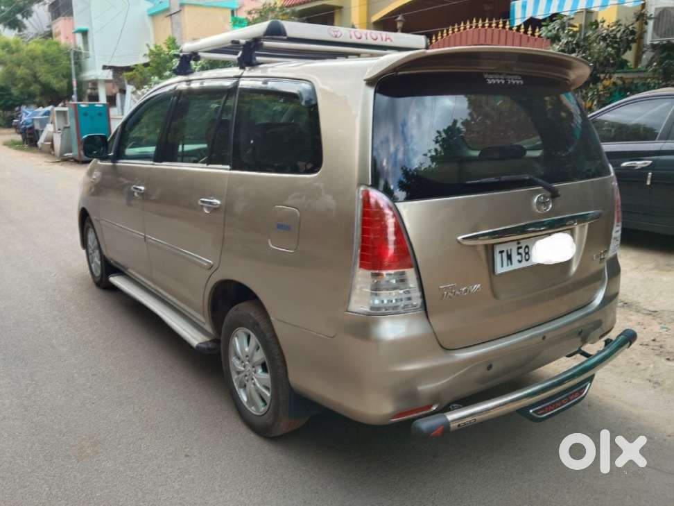 Toyota Innova 2.5 G (diesel) 8 Seater, 2010, Diesel