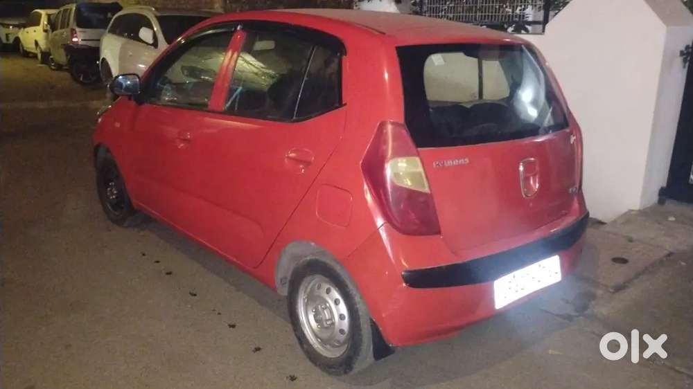 Well Maintained Red Hundai I10