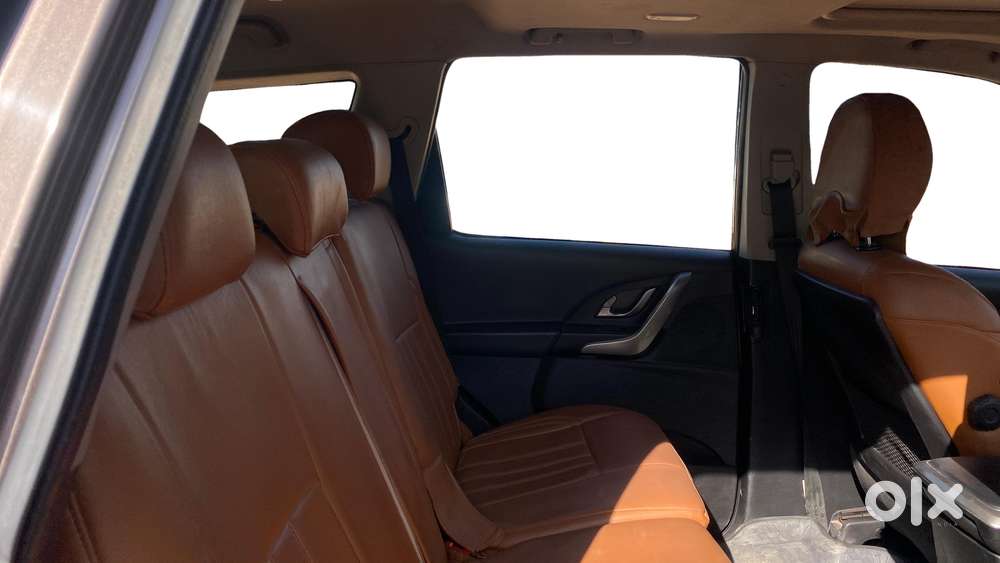 Mahindra Xuv500 W9 At 1.99, 2019, Diesel