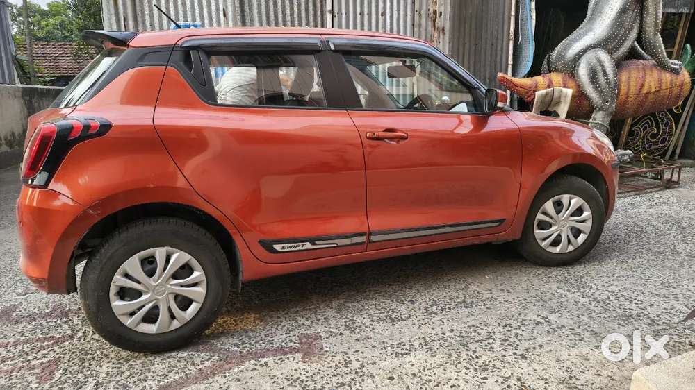 Maruti Suzuki Swift 2023 Petrol 3328 Km Driven