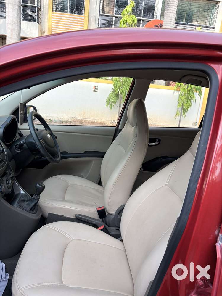 Hyundai I10 Sportz, 2012, Petrol