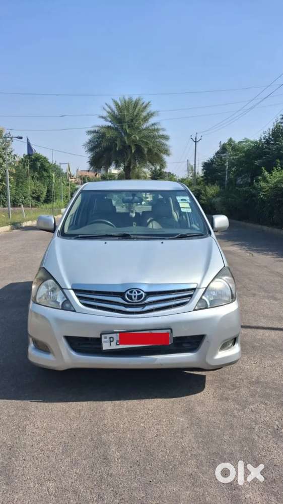 Toyota Innova 2.5 Ev Ms 8 Str Bsiv, 2011, Diesel