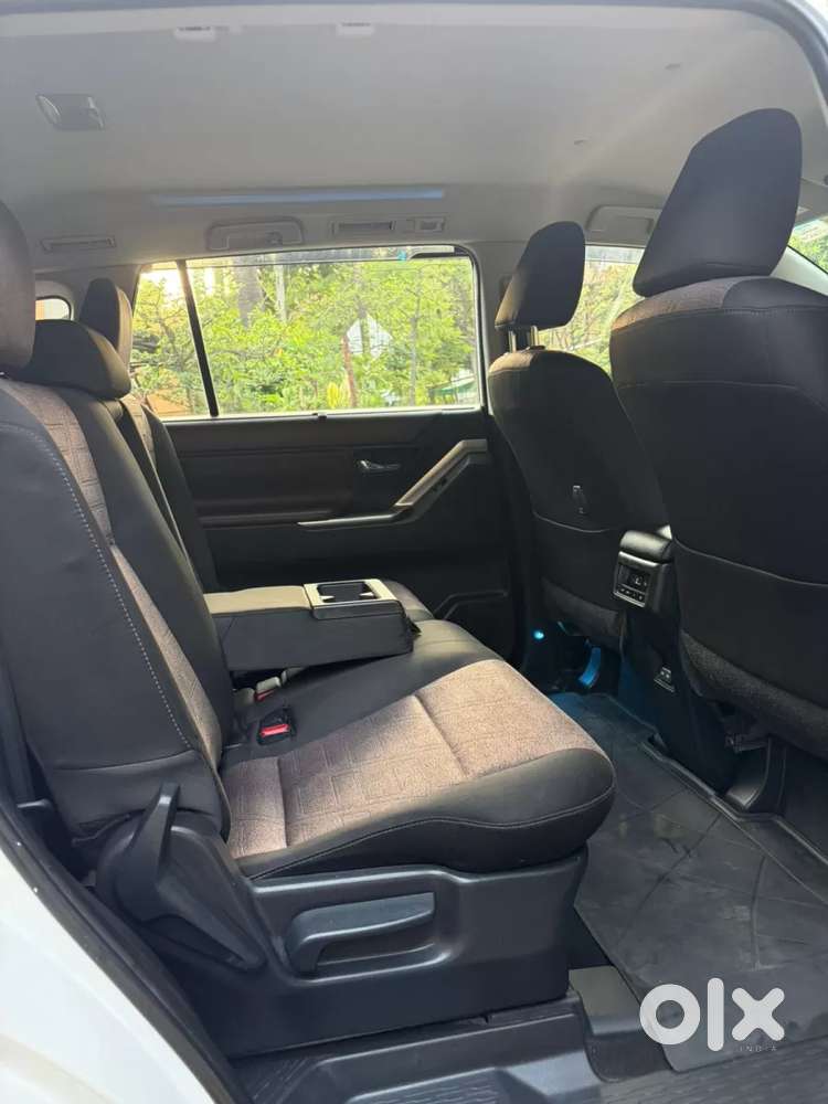 Toyota Innova Hycross 2.0 Vx Hybrid 7 Str, 2023, Petrol