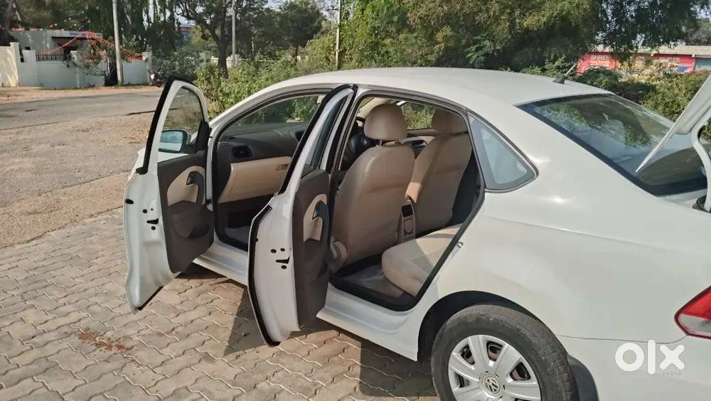 Volkswagen Vento Trendline Petrol 2010
