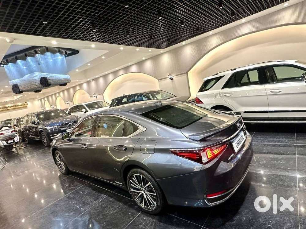 Lexus Es 300h Luxury, 2022, Cng & Hybrids