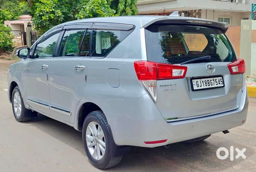 Toyota Innova Crysta 2.8 Zx At 7 Seater, 2017, Diesel