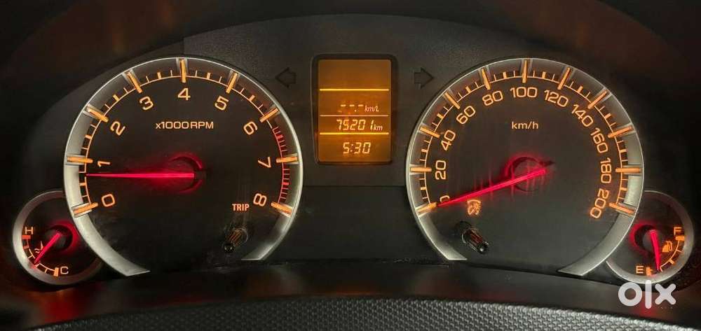 Maruti Suzuki Swift Vxi + Manual, 2017, Petrol